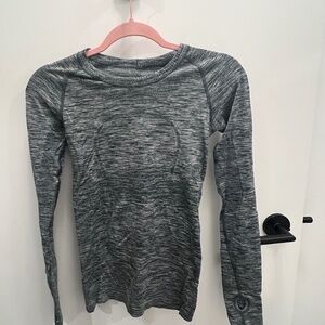 Lululemon Run: Swiftly Tech Long Sleeve Crew